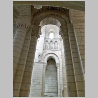 Église Saint-Georges de Faye-la-Vineuse, Photo Paul Pérucaud, tripadvisor,25.jpg